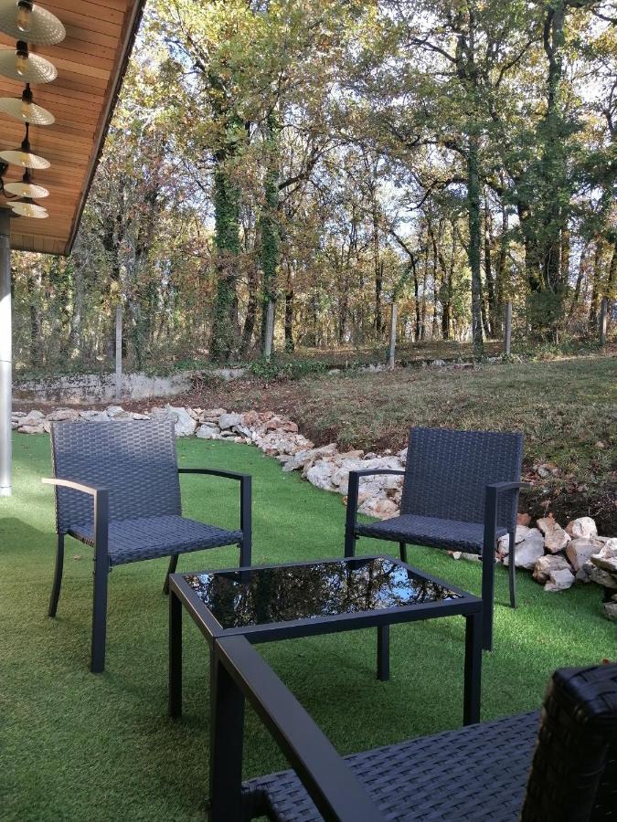 Lapausedegout Piscine Chambres Climatisees Jacuzzi Terrasse Lachapelle-Auzac Екстериор снимка