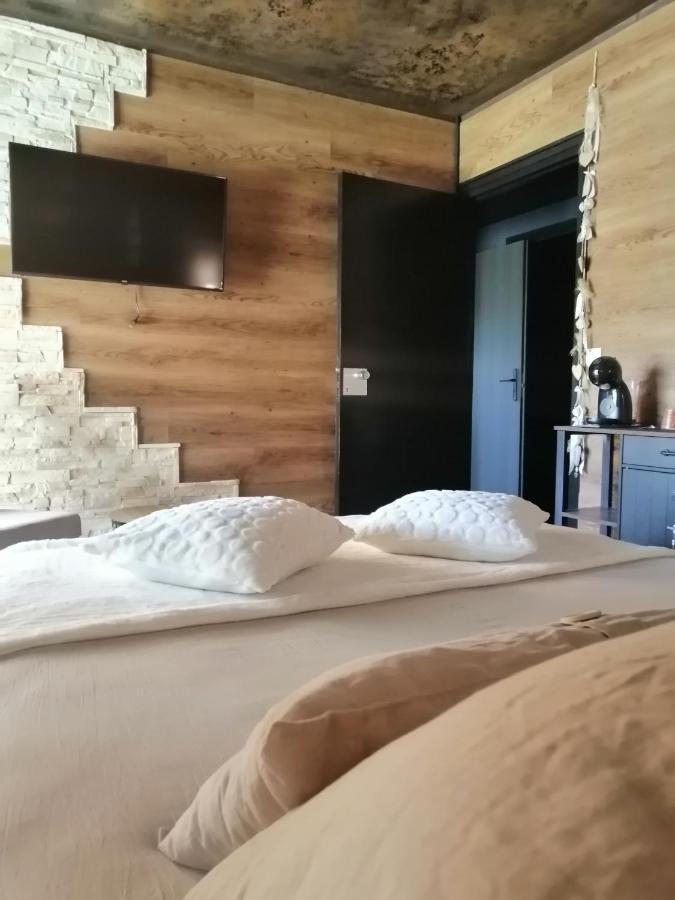 Lapausedegout Piscine Chambres Climatisees Jacuzzi Terrasse Lachapelle-Auzac Екстериор снимка
