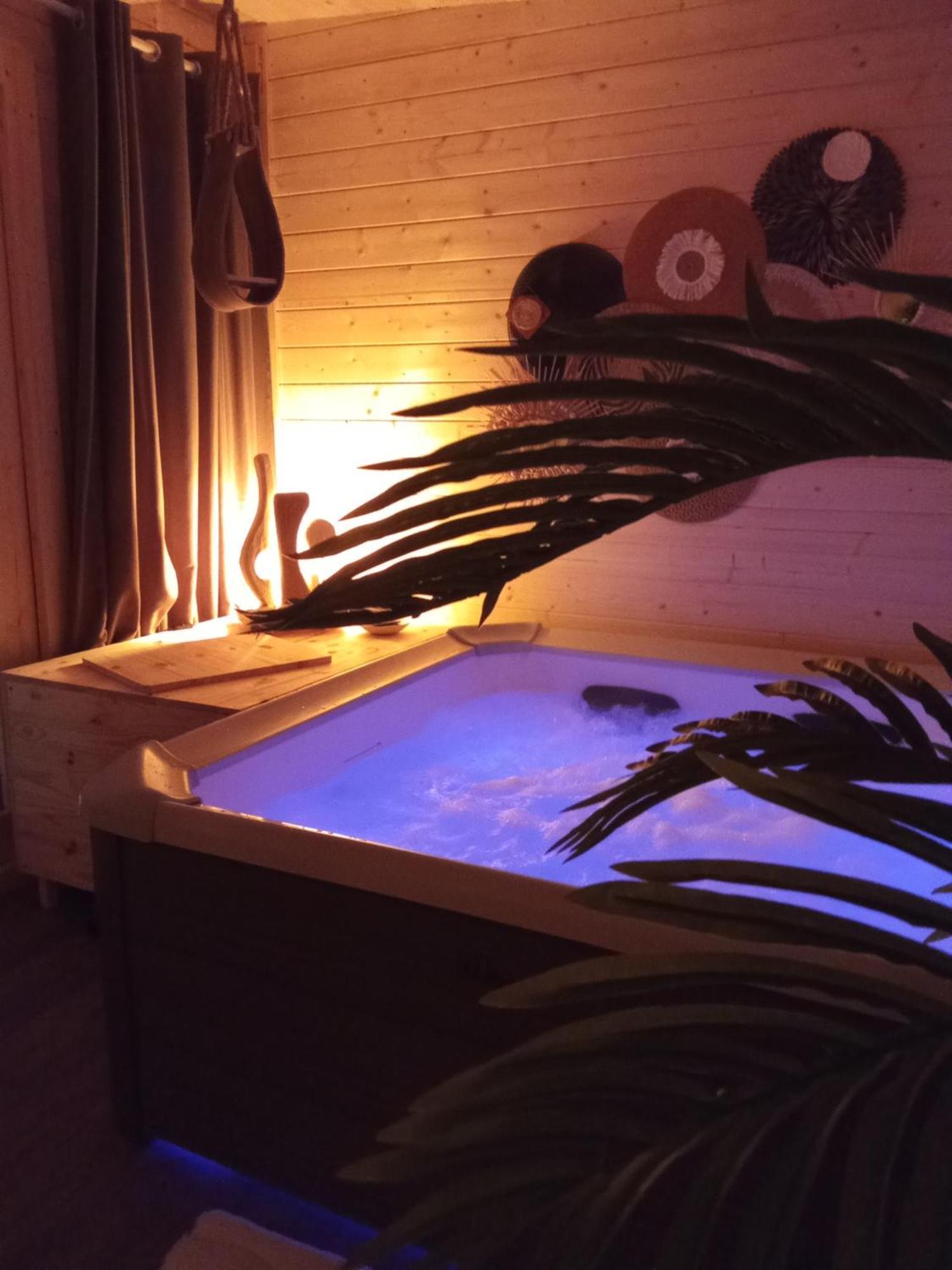 Lapausedegout Piscine Chambres Climatisees Jacuzzi Terrasse Lachapelle-Auzac Екстериор снимка